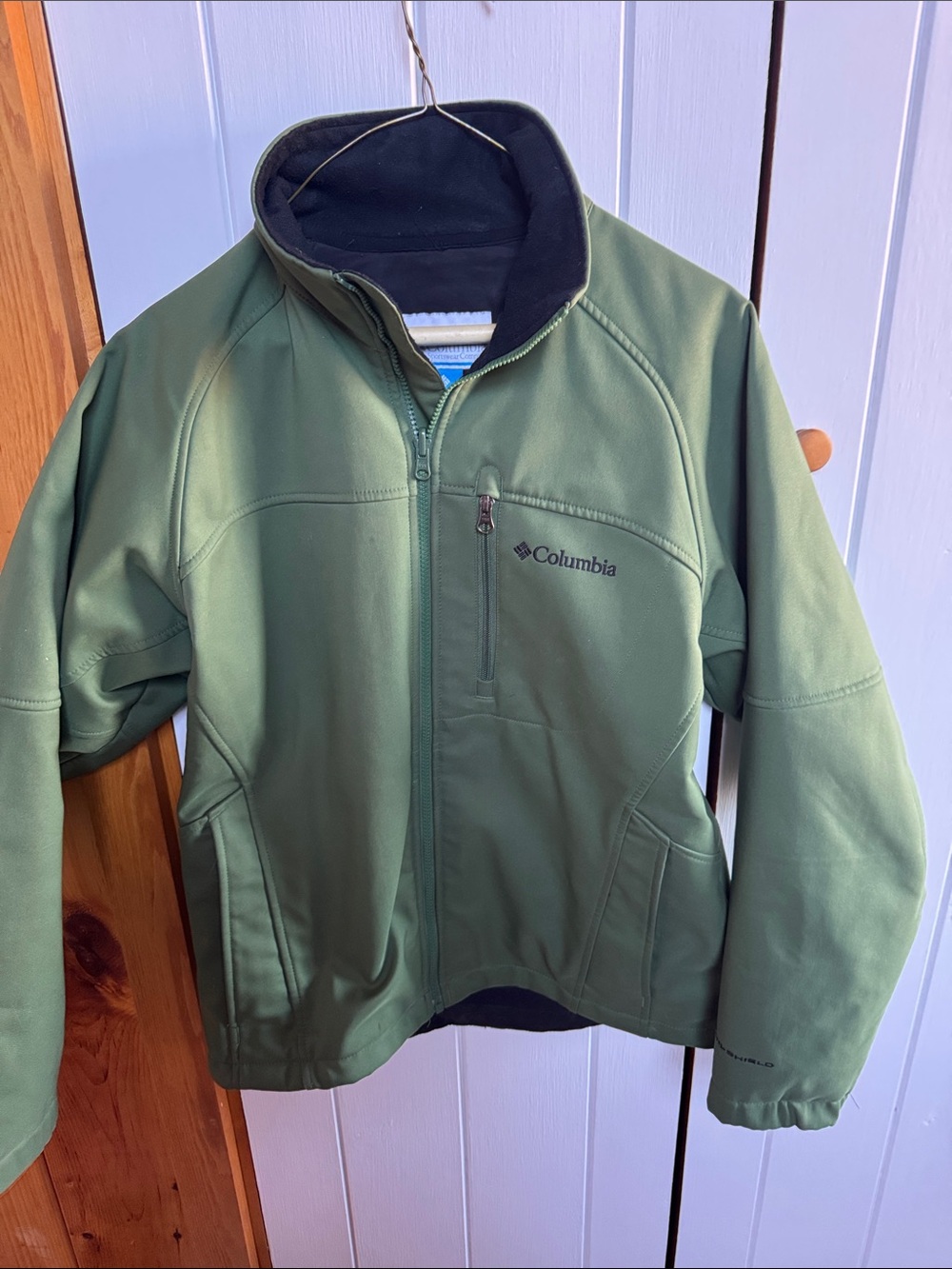 Columbia Women’s Olive Green Softshell Jacket